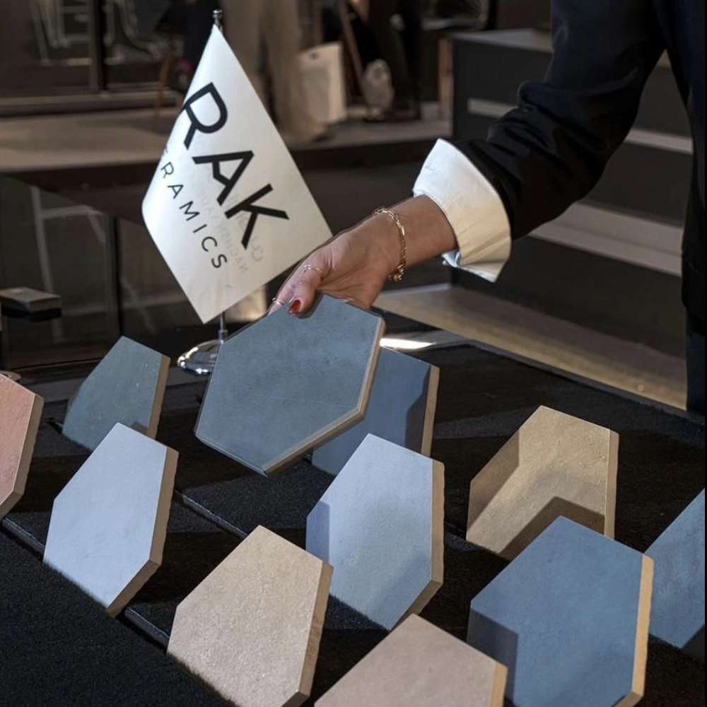 1739772594263.webp